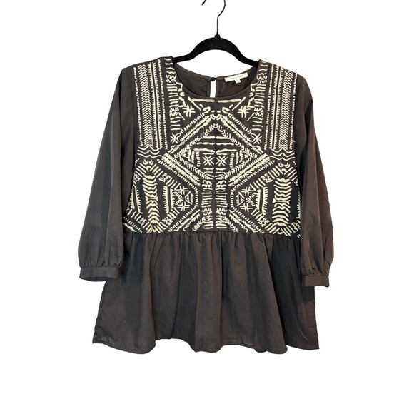 tea n rose Tops - Tea n Rose Black Embroidered Peplum Top Womens Medium Boho Long Sleeve